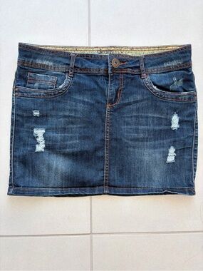 Denim Dynamite Dark Wash Distressed Denim Mini Skirt – Y2K Jean Skirt | Size 30